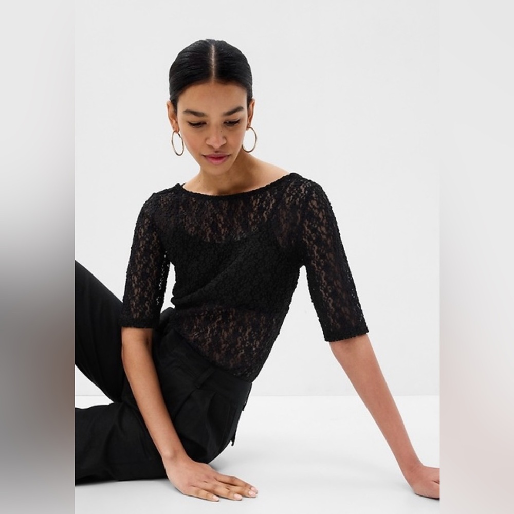 Gap Floral Lace Top